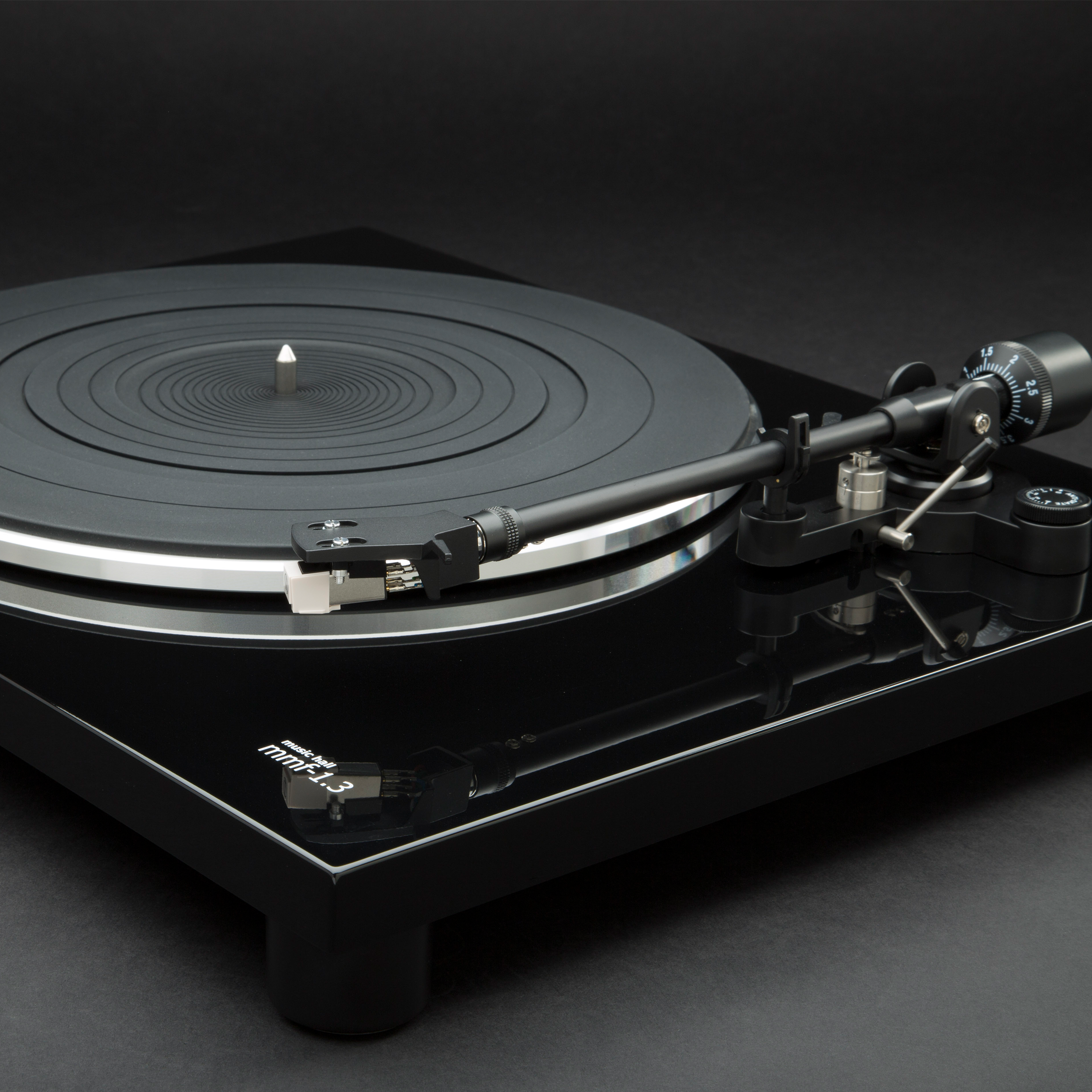 Music Hall MMF-1.3 Turntable