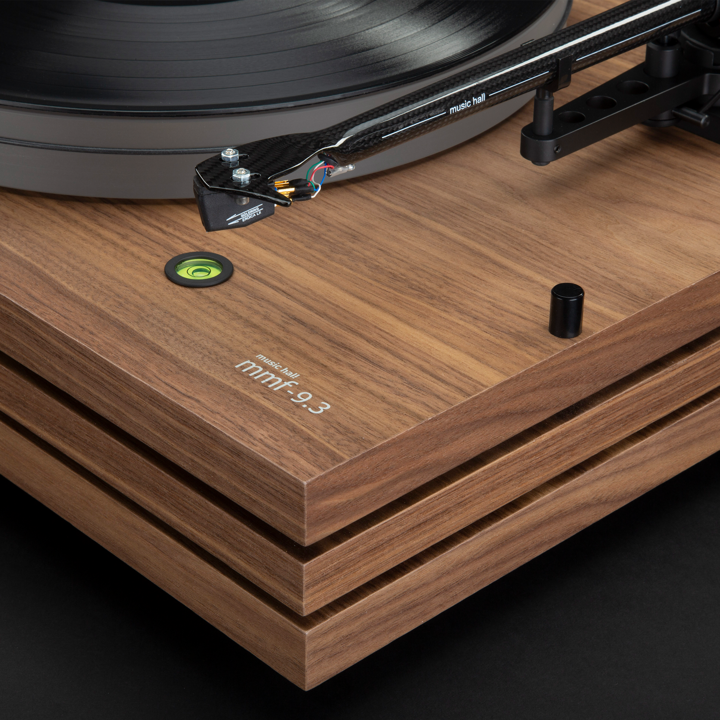 Music Hall MMF-9.3 SE Walnut Turntable